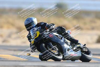 media/Nov-16-2024-CVMA (Sat) [[0e4bb1f32f]]/Race 9-Amateur Supersport Middleweight/